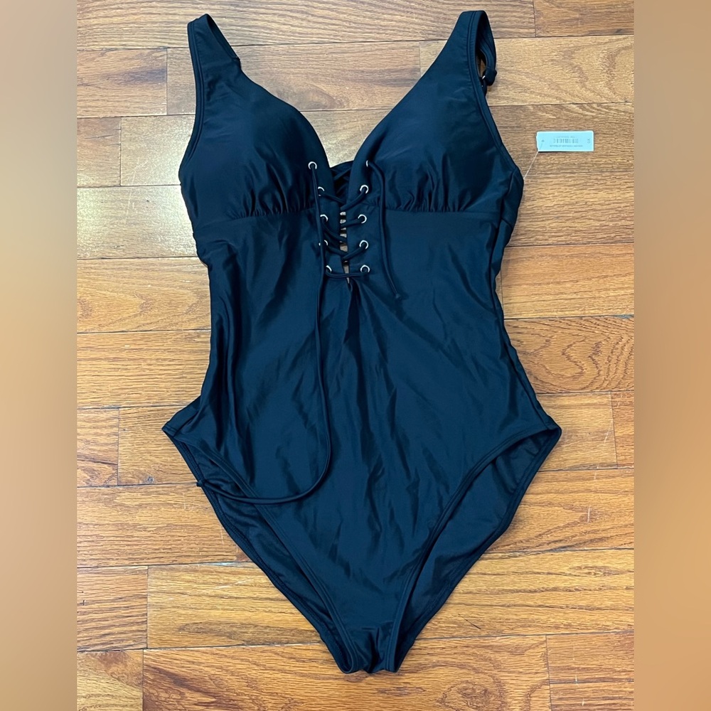Adore Me Evangeline Black One Piece Swimsuit 0X NWT Plus Size Supportive Fit - Picture 2 of 4